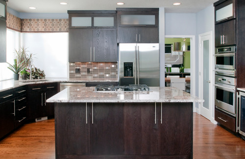 White Spring Granite Dark Cabinet Backsplash Ideas